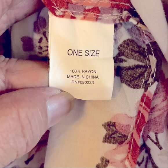 Brandy Melville Kimono Top Cream Floral Print Lightweight Sz OSFA Gorgeous - Picture 8 of 8